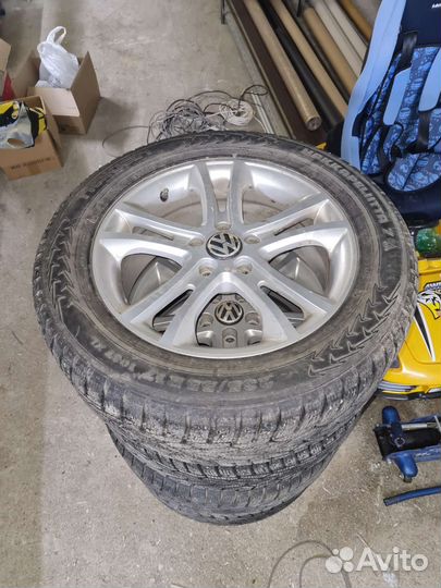 Комплект зимних колес r17 235/55/17 Hakkapelitta 7