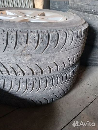 Bridgestone A001 Weather Control 215/70 R16