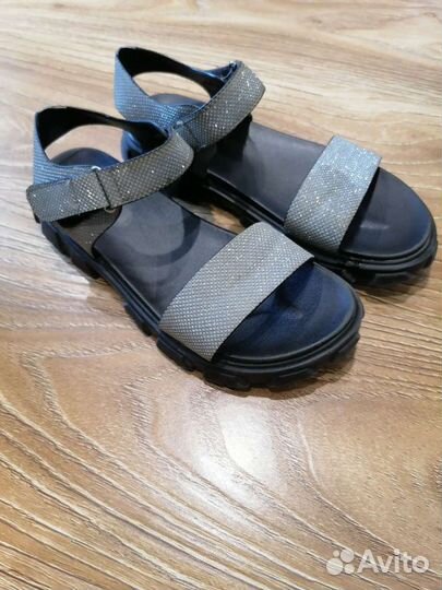 Босоножки для девочки