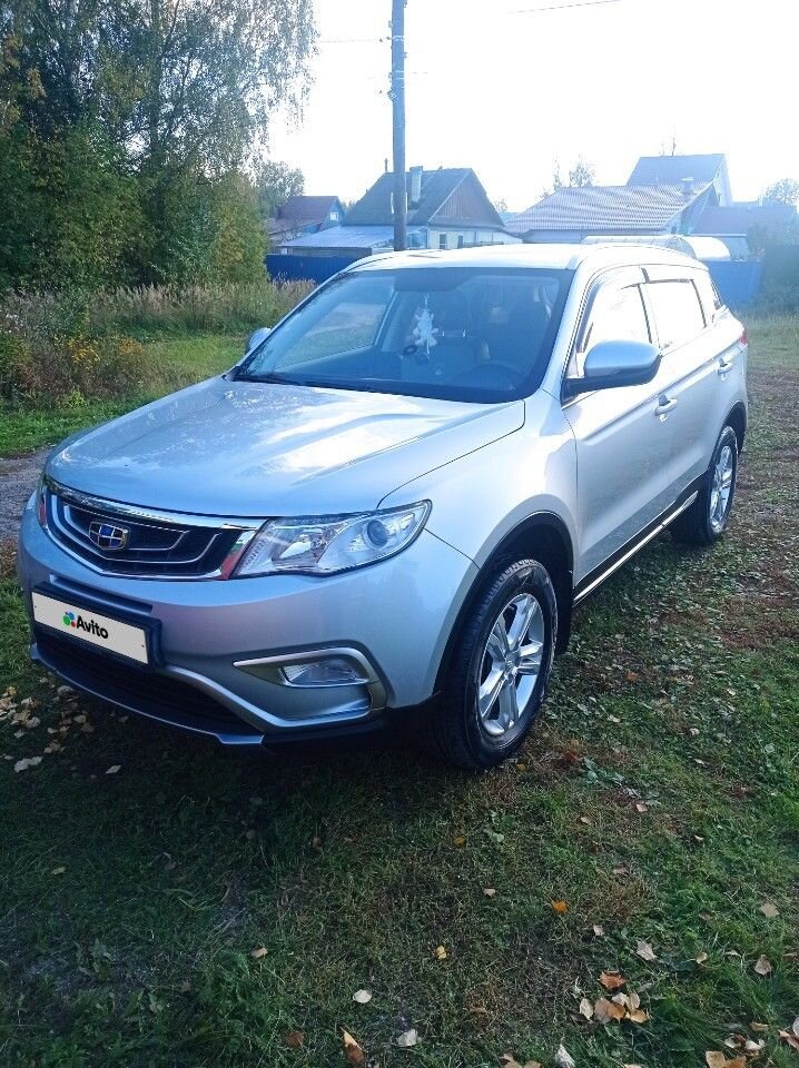 Geely Atlas: фото владельца