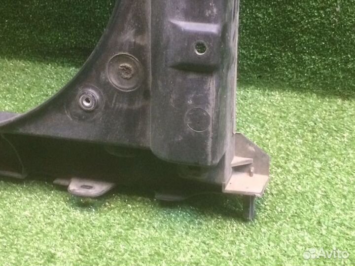 Диффузор вентилятора Peugeot 3008 2012