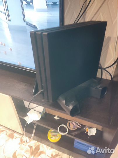 Sony playstation 4 pro 1tb