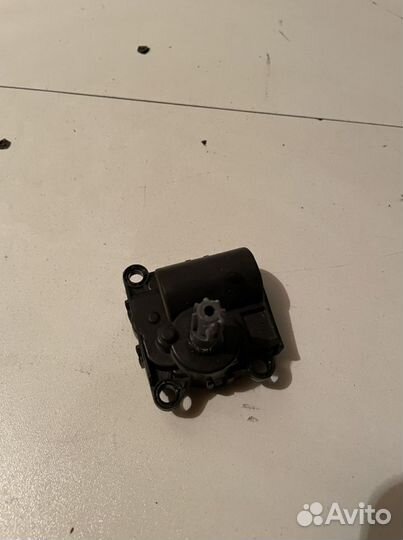 Сервопривод заслонки печки Kia Sportage 3