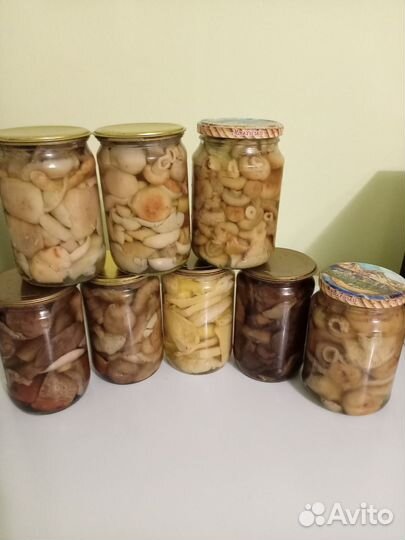 Грибы маринованные