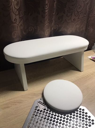 Маникюрная подставка