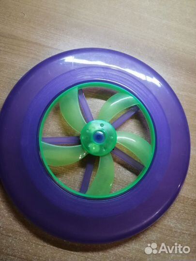 Летающая тарелка