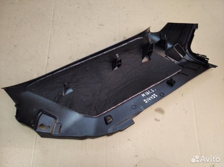 Накладки задних стоек maserati levante 3.0 V6 (27