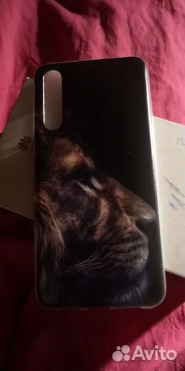 Чехол на телефон