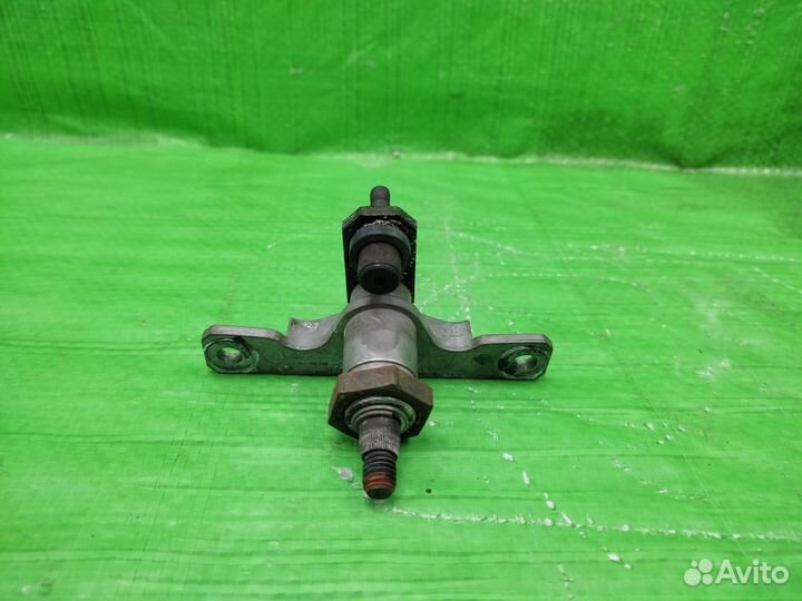 Ось поводка стекооочистителя Cayenne 2002-2010