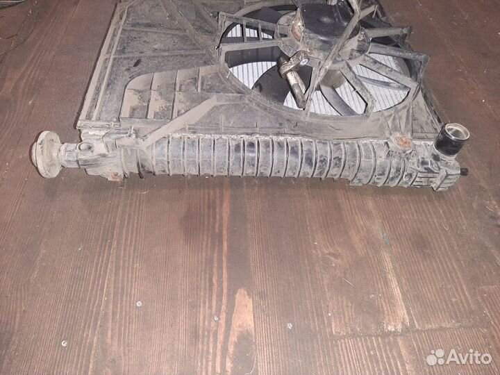 Радиатор охлаждения Опель Антара