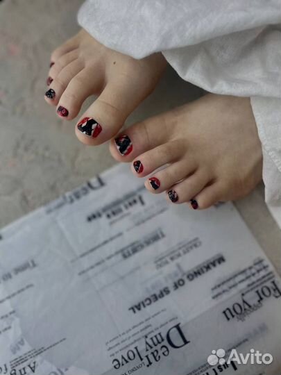 Маникюр и педикюр (эстетика, подология)