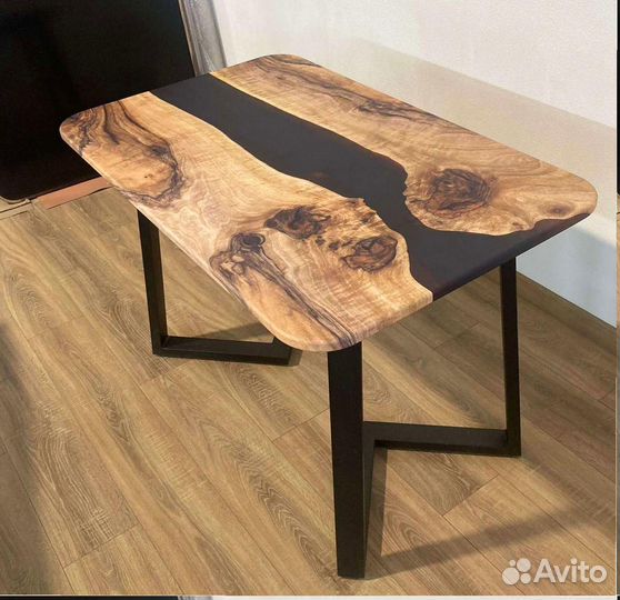 Компьютерный стол 'Reduced Electric'