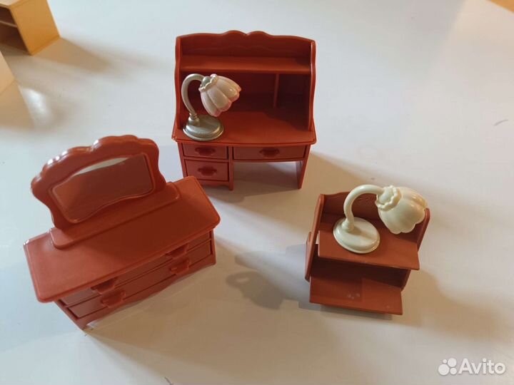 Мебель и посуда для Sylvanian Families