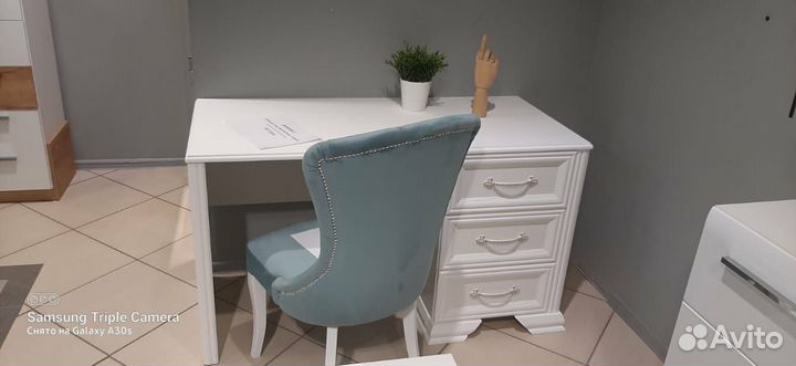 Письменный стол белый Грация