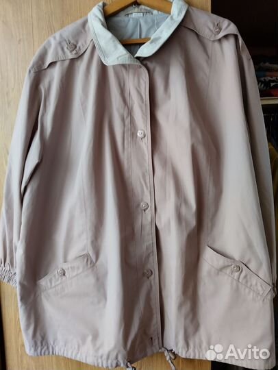 Ветровка женская