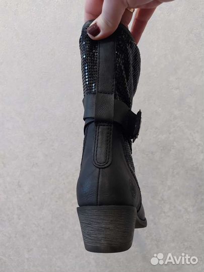 Ботинки демисезонные женские 40