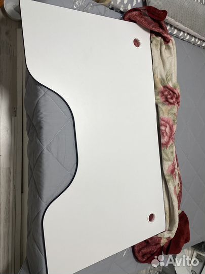 Продам компьютерный стол