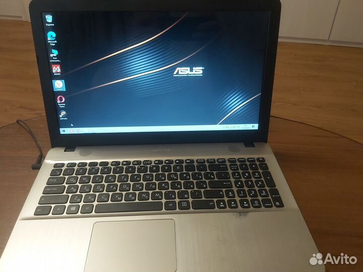 Ноутбук asus