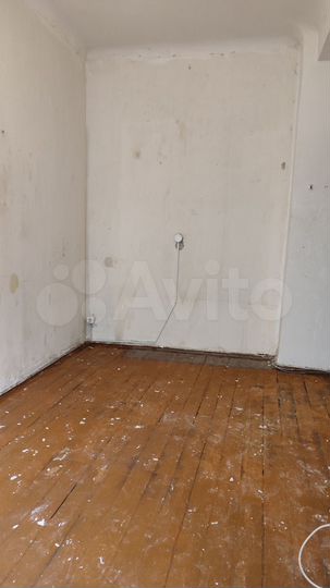 Комната 12,1 м² в 4-к., 2/4 эт.