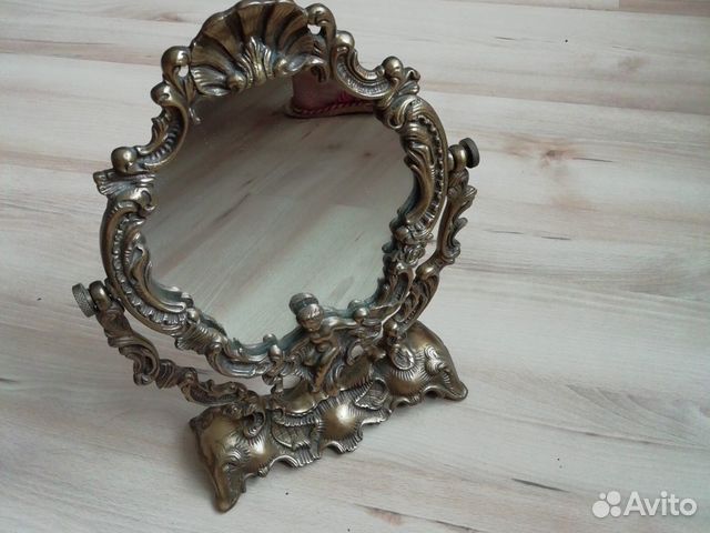 Антикварное зеркало