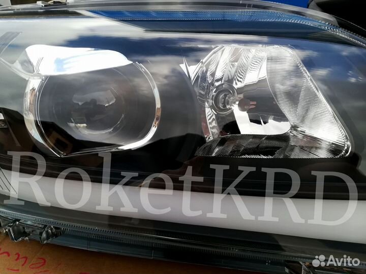 Фары Toyota Camry 40 06-11г В Наличии