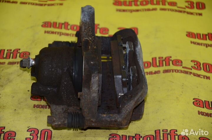 Суппорт передний правый Chevrolet Orlando