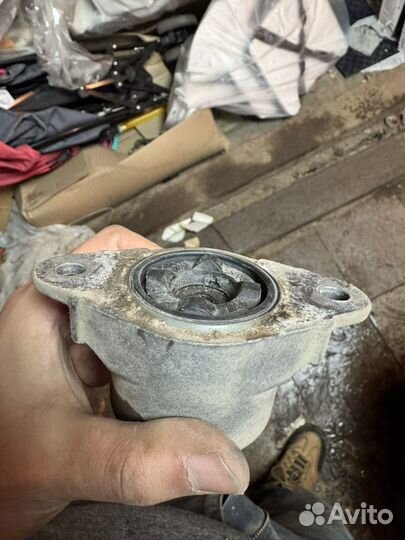 Опооа заднего амортизатора Форд фиеста