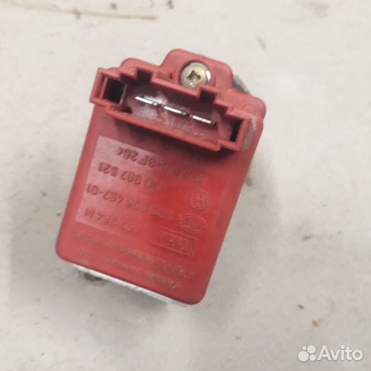 Сопротивление(резистор) печки Шкода Октавия тур а4