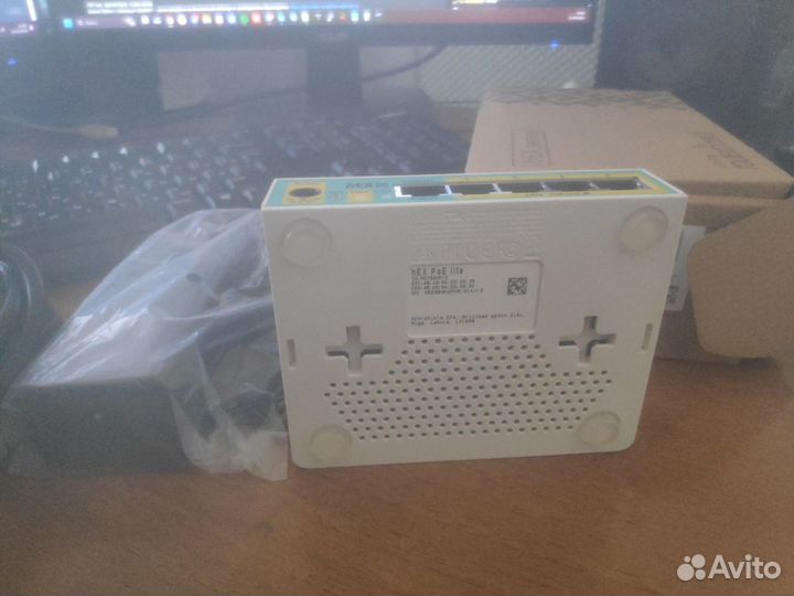 Mikrotik hex poe lite RB750UPr2