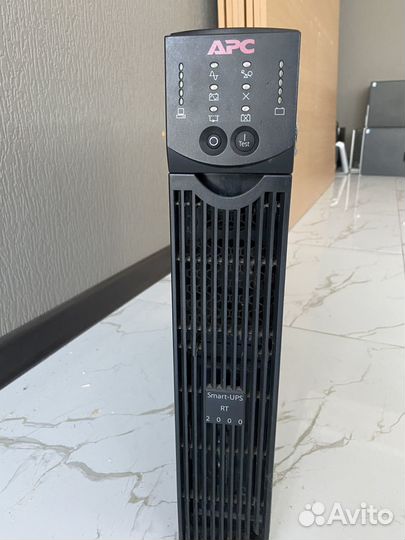 APC Smart-UPS RT 2000