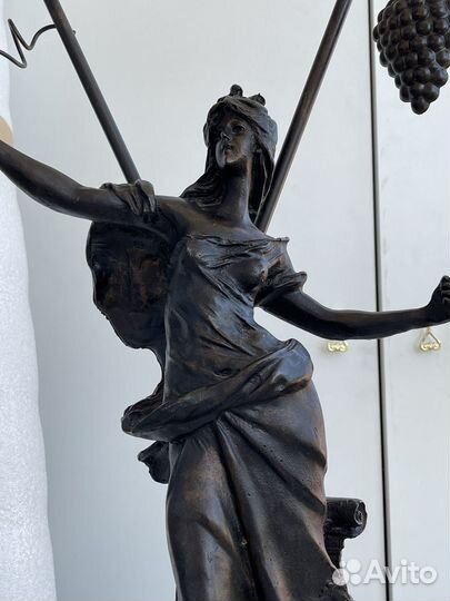 Настольный светильник