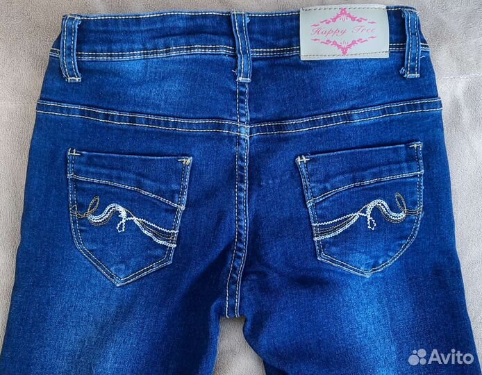 Джинсы на 7 лет и блузка