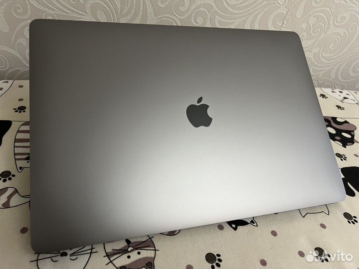 MacBook Pro 16 2019 Video 8Gb 81 цикл