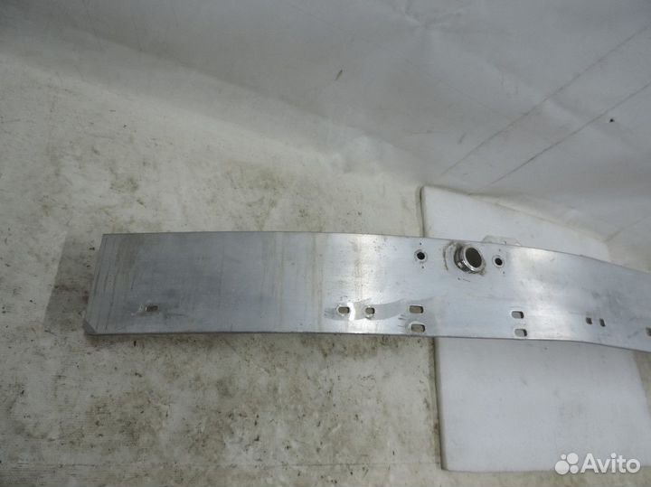 Усилитель бампера переднего Mercedes-Benz E-Class