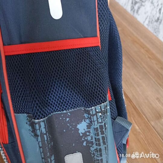 Школьный рюкзак