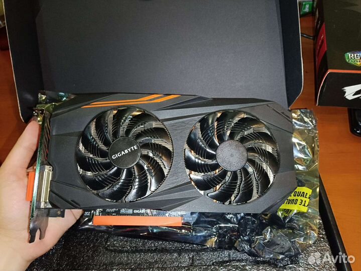 Видеокарта Radeon RX 580 8 гб