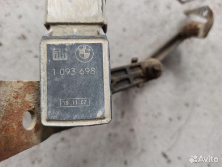 Датчик уровня кузова задний BMW E46