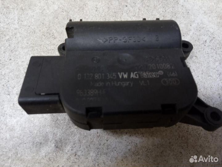 Сервопривод заслонок печки Volkswagen Golf 6 MK6 5