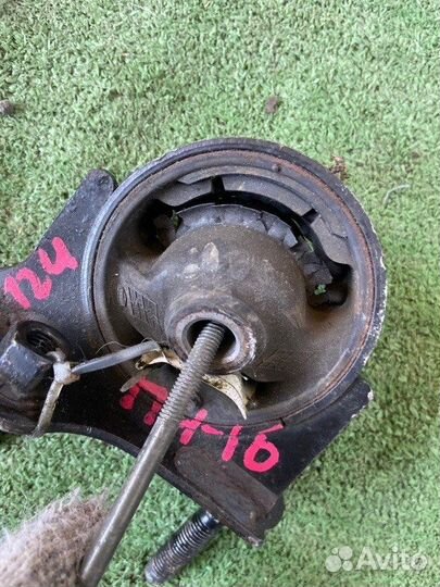 Подушка двигателя задняя Toyota Premio ZZT245