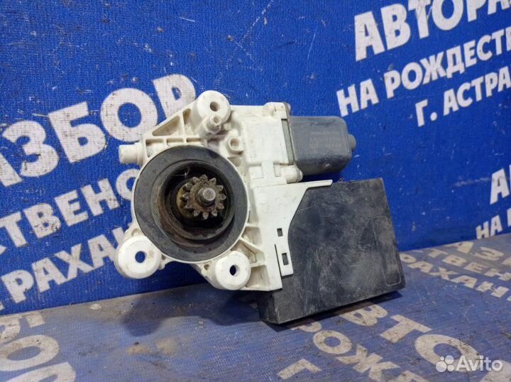 Моторчик стеклоподъемника Ford Focus 2 седан 2004