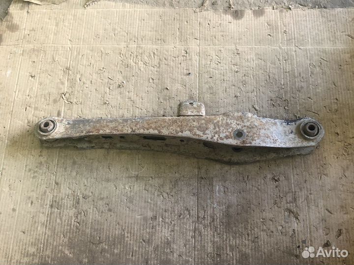 Mitsubishi lancer 10 рычаг