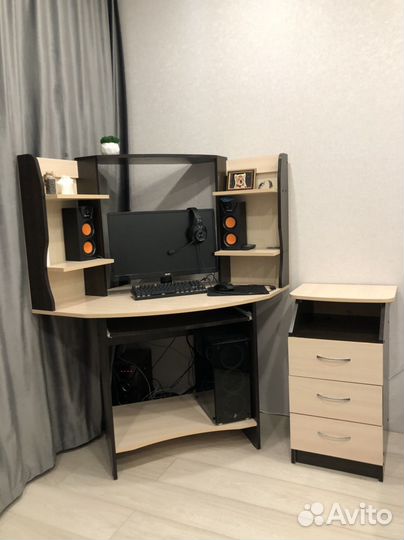 Компьютерный стол + тумба