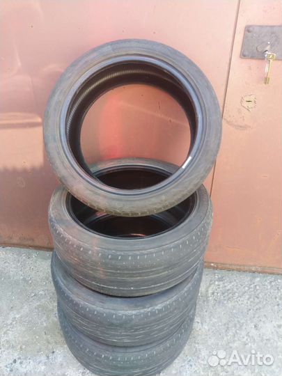 Bridgestone Regno GRVII 215/45 R17