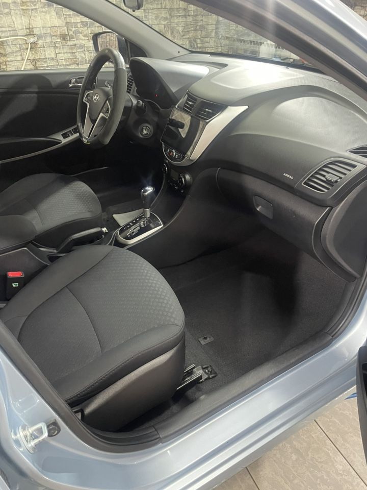 Hyundai Solaris: фото из отзыва
