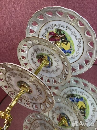 Этажекрка горка для фруктов и десертов Чехия Thun