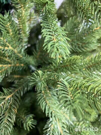 Елка новогодняя