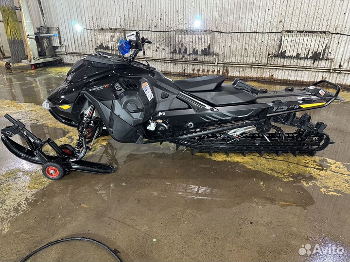 Снегоход BRP Ski-Doo Summit Expert 850 2024
