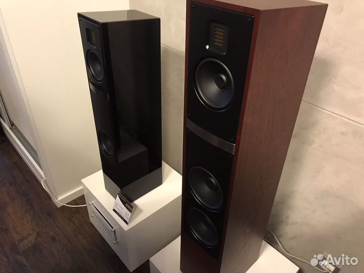 Напольная акустика Martin Logan Motion 40i Gloss B
