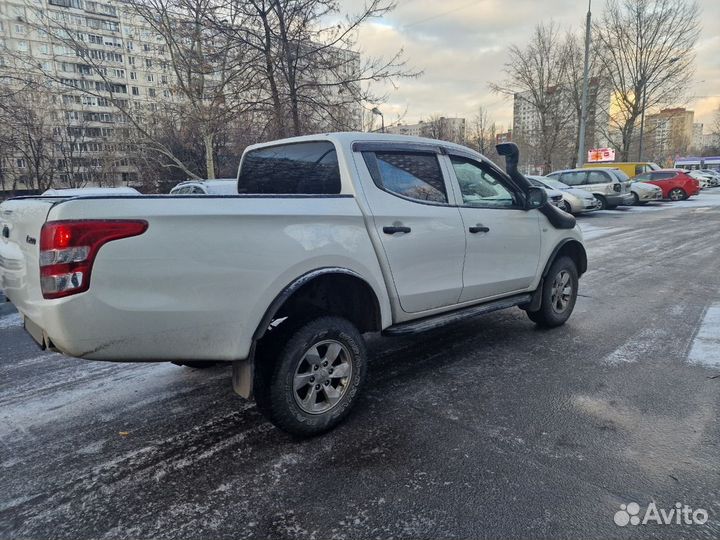 Mitsubishi L200 2.4 МТ, 2016, 216 000 км