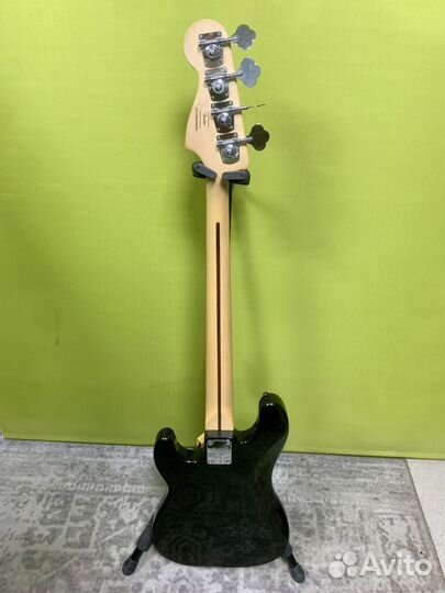 Бас-гитара Fender Squier Standard Precision Bass